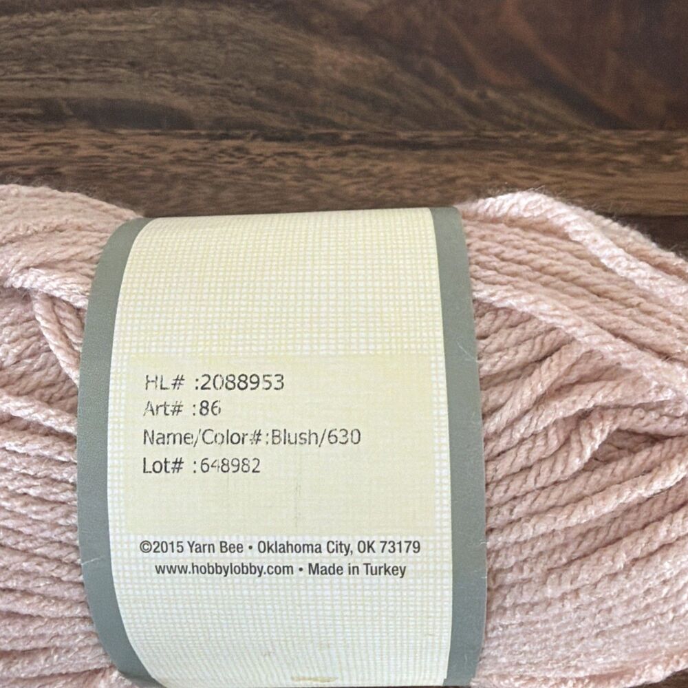 Yarn Bee Soft & Sleek CHUNKY Low Pill Fiber Color BLUSH 5 Oz Skein 211 YARDS - Picture 2 of 3